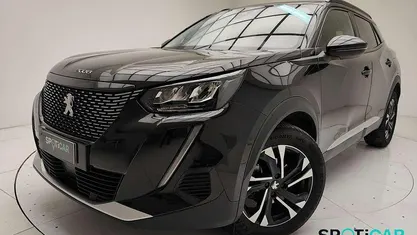 Nero Usata 2022 Peugeot 2008 Allure SUV | 17.486 € (Buon prezzo)