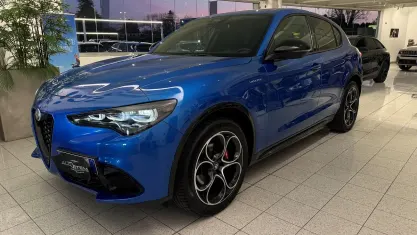 Begagnad Alfa Romeo Stelvio Veloce 210 HK (154 kW) 2024 Grå SUV
