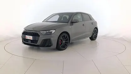 Usata Audi A1 Sportback S-Line 207 CV (152 kW) 2023 Grigio chronos metallizzato Utilitaria