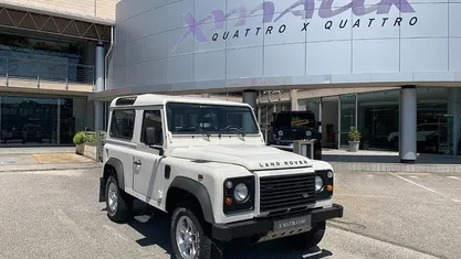 Usata Land Rover Defender 122 CV (89 kW) 2008 Station wagon