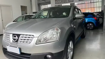 Usata Nissan Qashqai Tekna 106 CV (77 kW) 2009 Grigio SUV