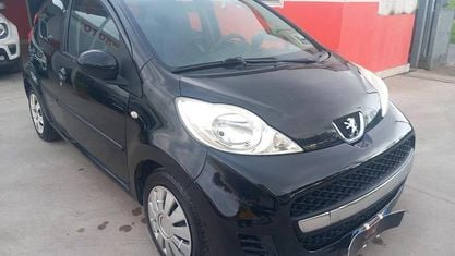Usata Peugeot 107 68 CV (50 kW) 2007 Nero Utilitaria
