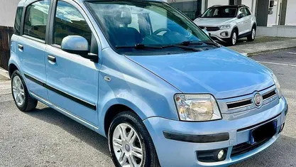 Blu/azzurro Usata 2011 Fiat Panda Dynamic Due volumi | 4200 € (Buon prezzo)