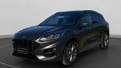 Grigio Usata 2021 Ford Kuga ST-Line SUV | 22.501 € (Buon prezzo)