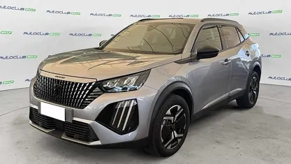 Usata Peugeot 2008 Allure 101 CV (74 kW) 2025 Grigio SUV