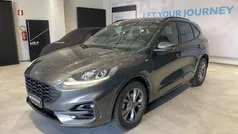 Grigio Usata 2022 Ford Kuga ST-Line SUV | 21.500 € (Buon prezzo)