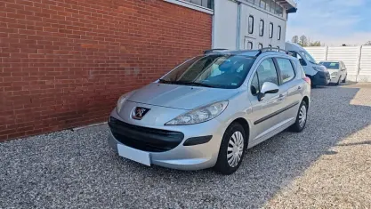Usata Peugeot 207 95 CV (69 kW) 2007 Grigio Berlina
