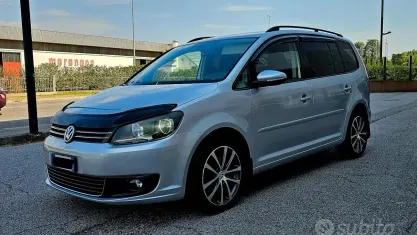 Usata VW Touran Comfortline 105 CV (77 kW) 2011 Grigio Monovolume