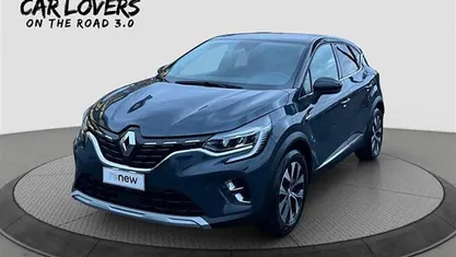 Usata Renault Captur Techno 145 CV (106 kW) 2023 Blu scuro SUV