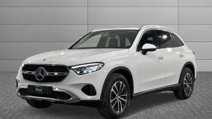 Nuova Mercedes GLC220 197 CV (144 kW) 2025 Bianco polare SUV