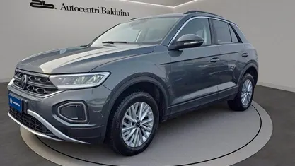 Usata 2023 VW T-Roc Life SUV | 23.750 € (Buon prezzo)
