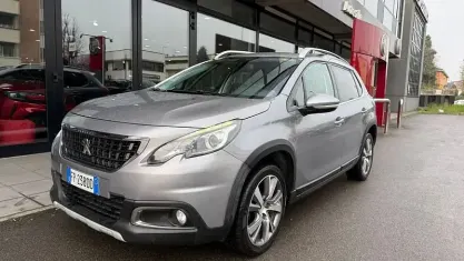 Usata Peugeot 2008 Allure 99 CV (72 kW) 2018 Grigio scuro SUV