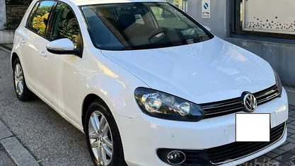 Bianco Usata 2011 VW Golf VI Highline Tre volumi | 8500 € (Buon prezzo)