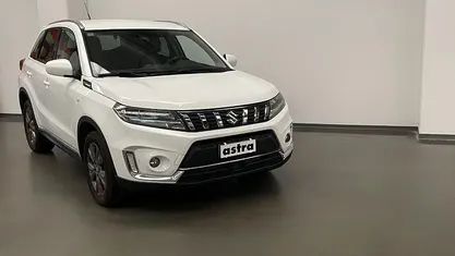 Bianco Usata 2020 Suzuki Vitara SUV | 16.900 € (Buon prezzo)
