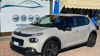 Grigio Usata 2018 Citroën C3 Feel Tre volumi | 10.000 € (Cara)