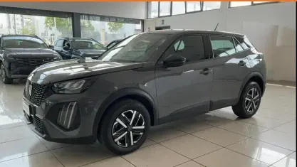 Usata Peugeot 2008 Active 101 CV (74 kW) 2024 Grigio SUV