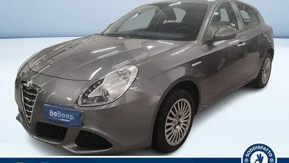 Usata Alfa Romeo Giulietta 105 CV (77 kW) 2012 Grigio metallizzato Utilitaria