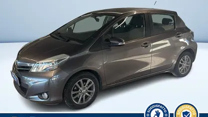 Usata 2014 Toyota Yaris | 10.700 € (Molto cara)
