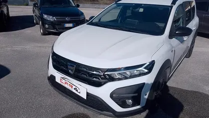 Usata Dacia Jogger Extreme 101 CV (74 kW) 2022 Monovolume