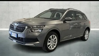 Begagnad Skoda Kamiq Style 90 HK (66 kW) 2022 Grå SUV