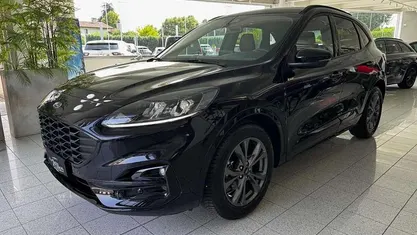 Usata Ford Kuga ST-Line 120 CV (88 kW) 2024 Nero SUV