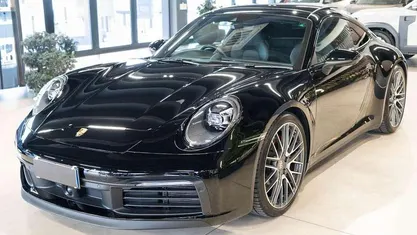 Usata Porsche 911 Carrera 4S 450 CV (330 kW) 2024 Nero Coupé
