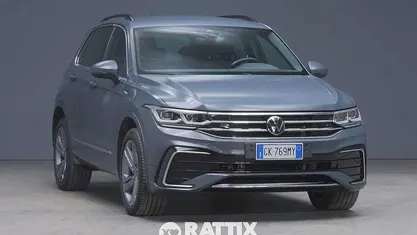 Grigio Usata 2022 VW Tiguan R-line SUV | 28.832 € (Buon prezzo)