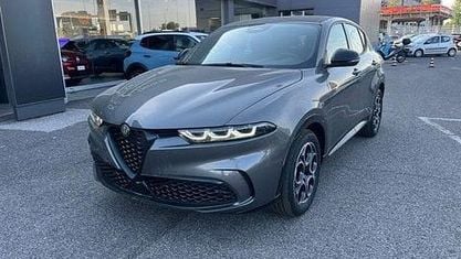 Nowe Alfa Romeo Tonale Sprint 131 KM (96 kW) 2026 Szary SUV