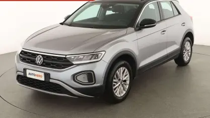 Usata VW T-Roc Life 116 CV (85 kW) 2023 Grigio SUV