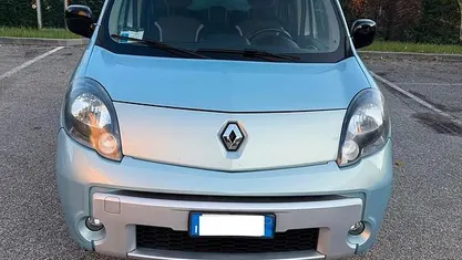 Usata Renault Kangoo 90 CV (66 kW) 2012 Monovolume