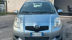 Argento Usata 2006 Toyota Yaris Sol Tre volumi | 3850 € (Buon prezzo)
