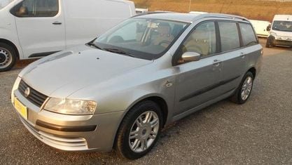 Usata Fiat Stilo Dynamic 116 CV (85 kW) 2003 Argento metallizzato Station wagon