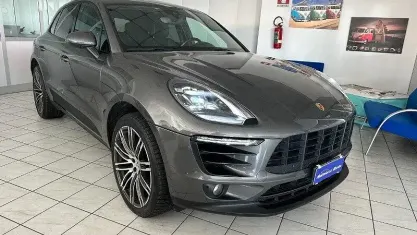 Usata Porsche Macan 252 CV (185 kW) 2018 Grigio SUV