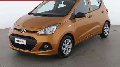 Usata Hyundai i10 Classic 67 CV (49 kW) 2016 Arancio Utilitaria