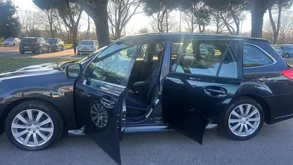Usata Subaru Legacy 149 CV (109 kW) 2013 Nero Station wagon