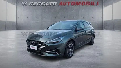 Grigio Usata 2023 Hyundai i30 Prime Station wagon | 13.559 € (Buon prezzo)