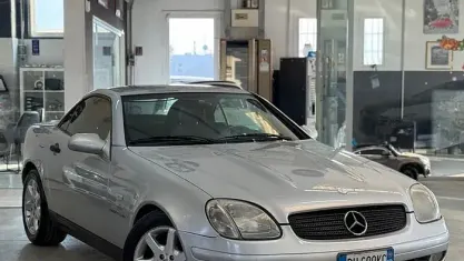 Usata Mercedes SLK200 192 CV (141 kW) 2000 Grigio Cabrio