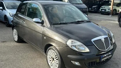 Usata Lancia Ypsilon 69 CV (50 kW) 2006 Nero Utilitaria