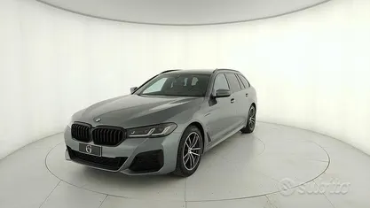 Grigio Usata 2021 BMW 530e M Sport Station wagon | 41.400 € (Molto cara)