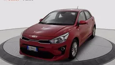 Rosso Usata 2021 Kia Rio Style Due volumi | 13.900 € (Buon prezzo)