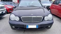 Blu/azzurro Usata 2001 Mercedes C220 Tre volumi | 2700 € (Buon prezzo)