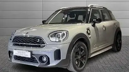 Usata Mini One Clubman Hype 116 CV (85 kW) 2019 Blu Station wagon