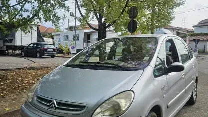 Usata Citroën Saxo Elegance 60 CV (44 kW) 2002 Grigio Utilitaria
