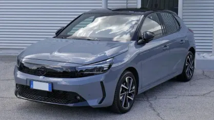 Usata Opel Corsa 75 CV (55 kW) 2024 Grigio Utilitaria