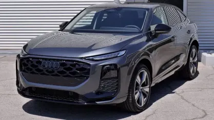 Nuova Audi Q3 Sportback S-Line 150 CV (110 kW) 2026 Grigio perlato SUV