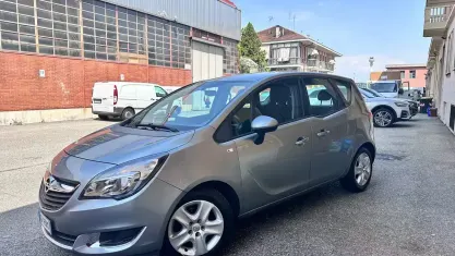 Usata Opel Meriva 120 CV (88 kW) 2014 Grigio Monovolume
