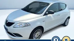 Bianco pastello Usata 2016 Lancia Ypsilon Silver Due volumi | 8100 € (Buon prezzo)