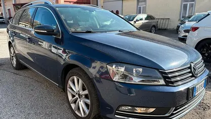 Usata VW Passat Highline 140 CV (102 kW) 2013 Blu Station wagon