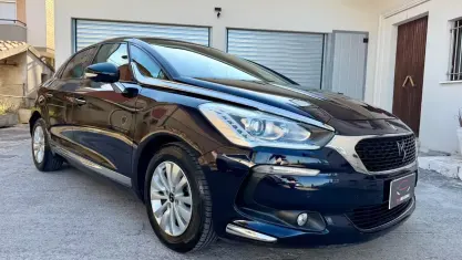 Usata DS Automobiles DS5 120 CV (88 kW) 2016 Blu Utilitaria