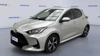 Usata Toyota Yaris Trend 116 CV (85 kW) 2025 Grigio Utilitaria